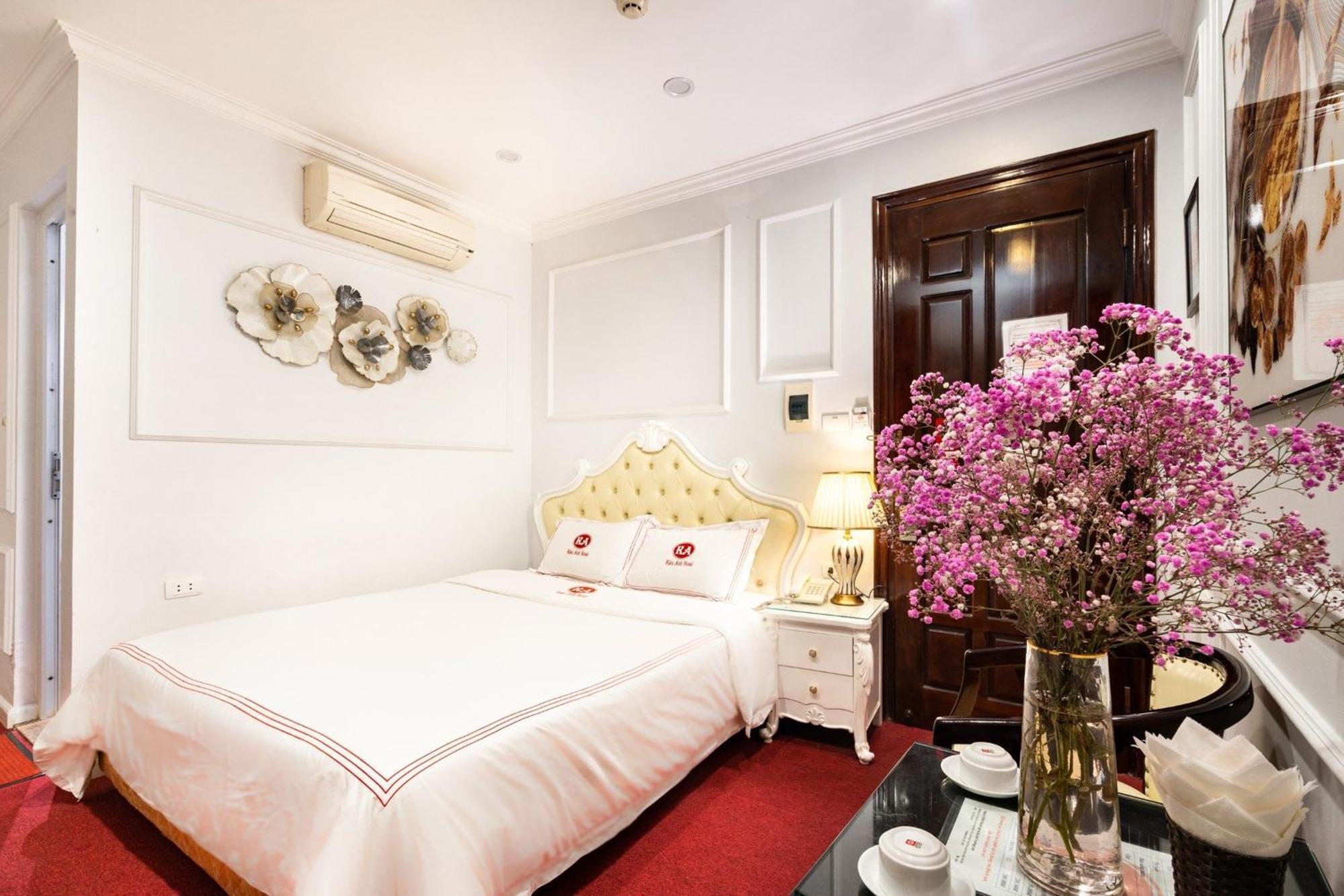 Kieu Anh Hotel - 81 Trung Kinh - By Bay Luxury Hanoi Exterior photo